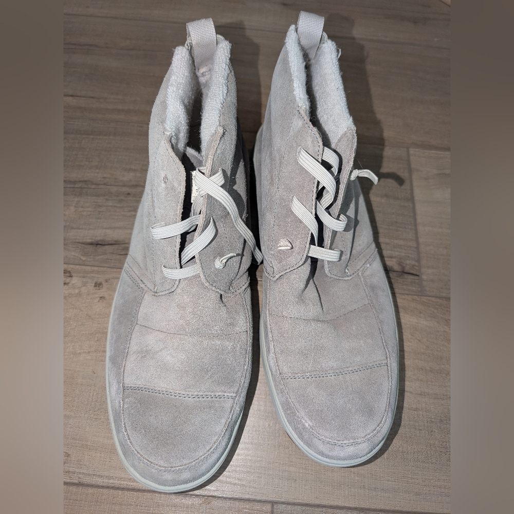 Men's Stio Mid Gray Suede High-Top Shoes